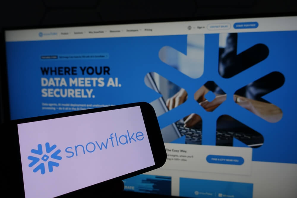 Snowflake’s AI Coder Goes Full Stack: Orchestrating the Entire Data ...